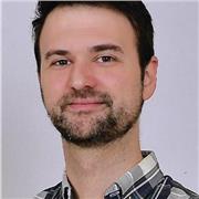 Profesor de Historia, Geografía e Historia del Arte apto para todas las etapas.